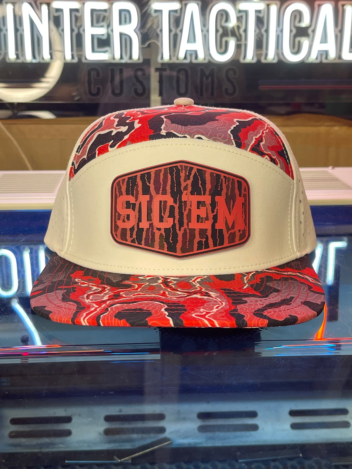 SIC’EM Red Black White Mesh Camo Linen Camo Leather Patch Hat | Georgia Bulldog Fan Edition